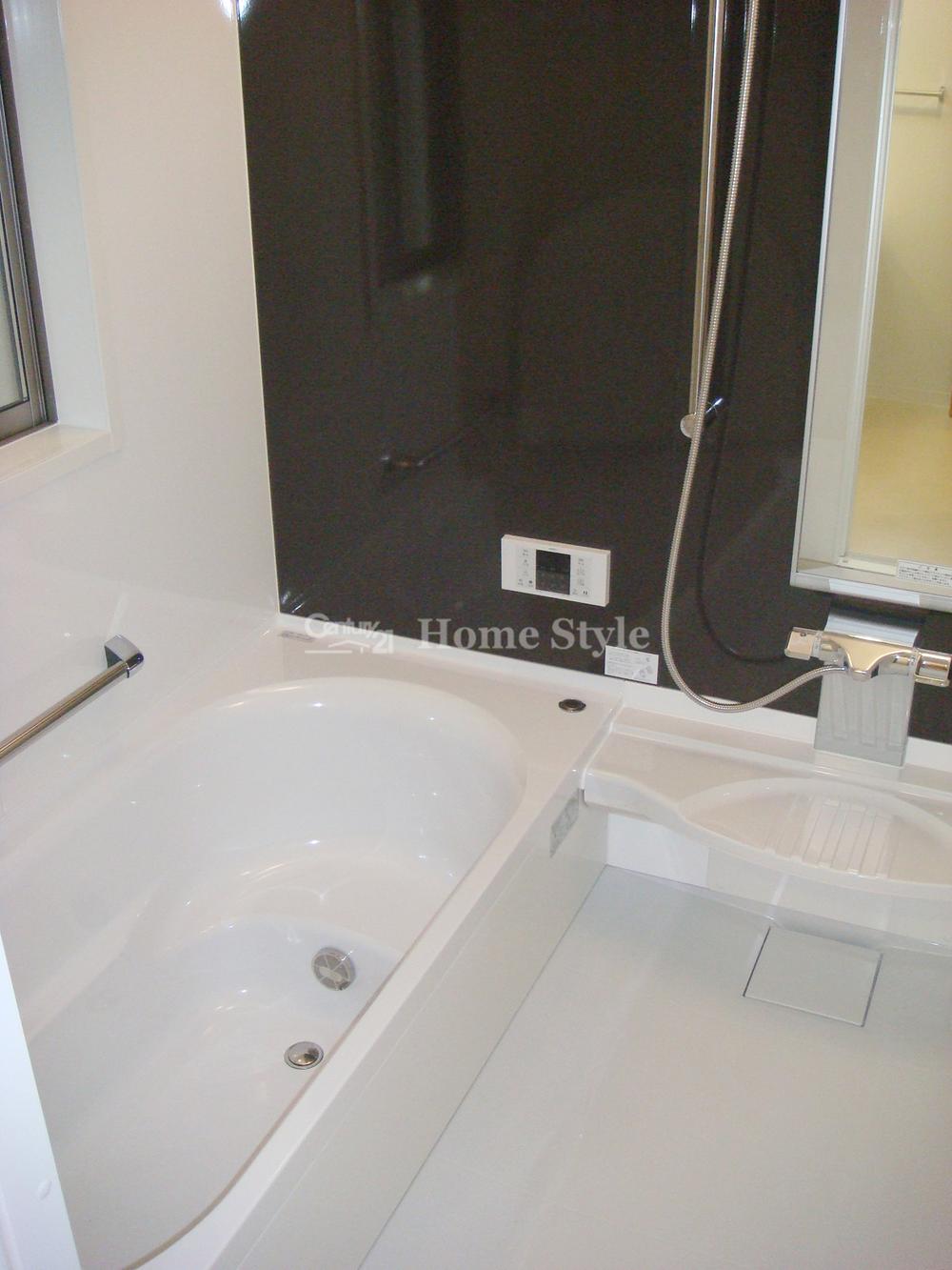 Bathroom. Indoor (12 May 2013) Shooting