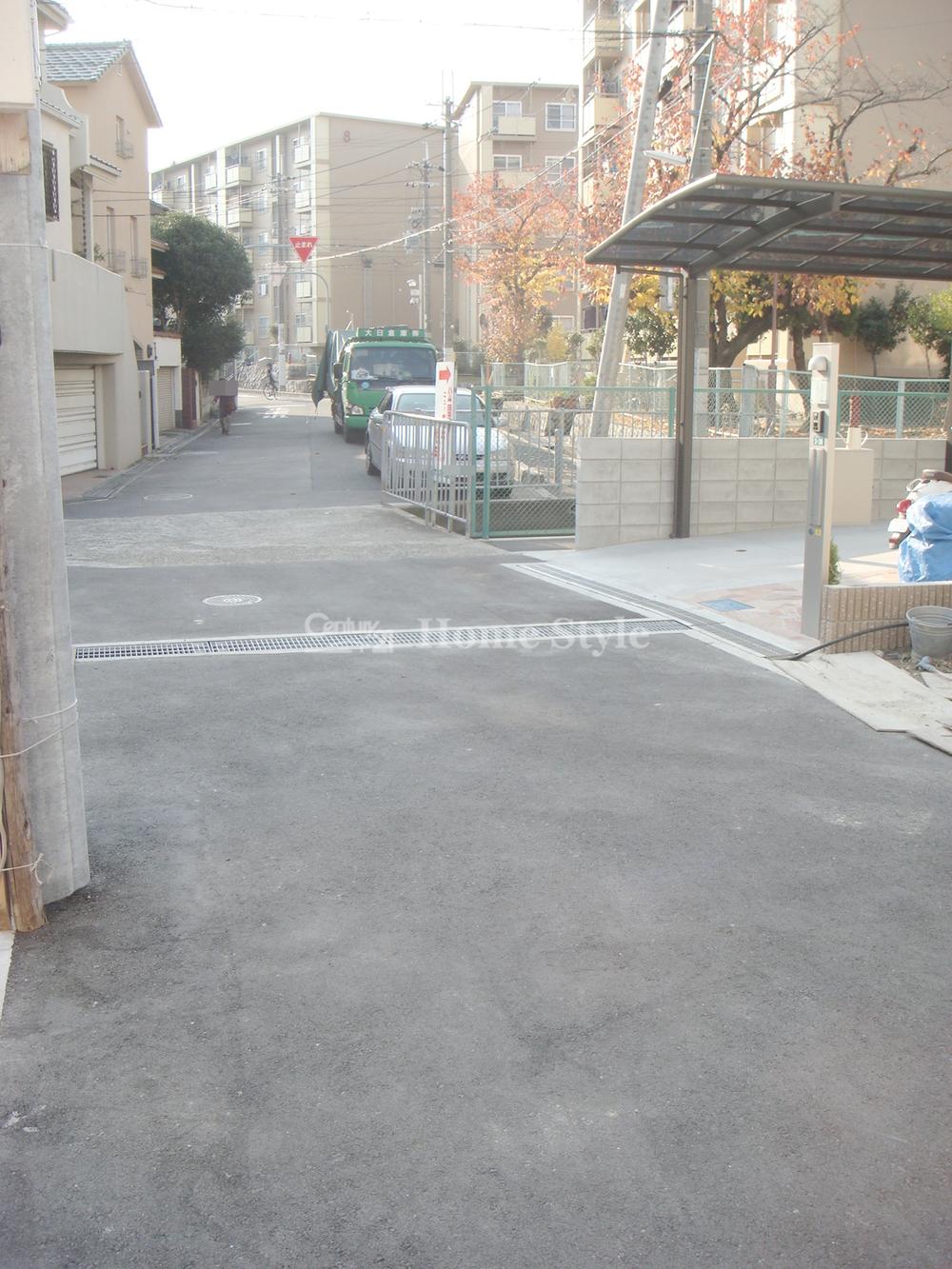 Local photos, including front road. Indoor (12 May 2013) Shooting