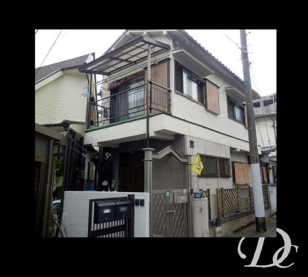 Local appearance photo. 2002 renovations