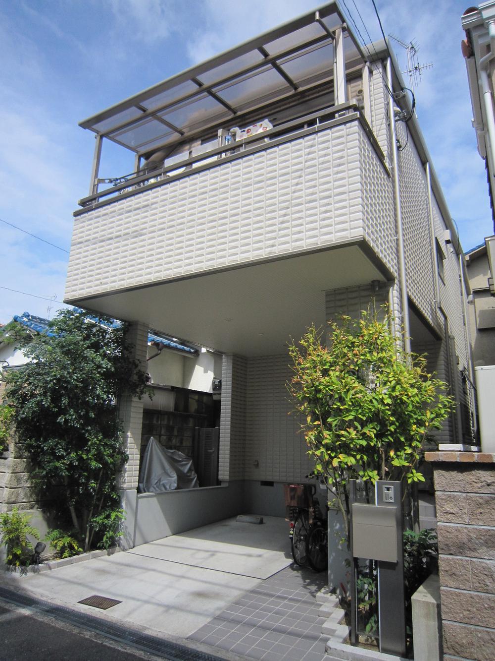 Local appearance photo