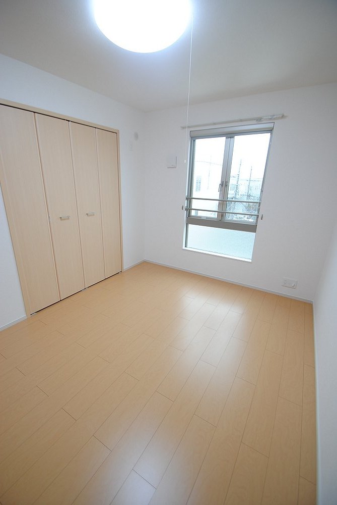 Living and room. It is a photograph of the same type. Please refer to!