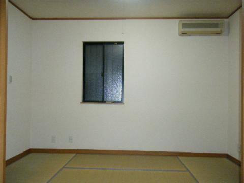 Non-living room. Indoor (September 2013) Shooting