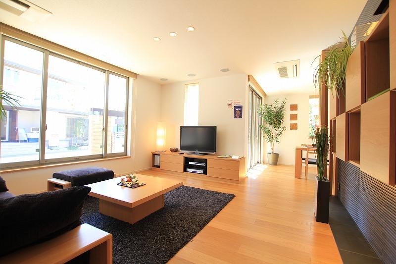 exhibition hall / Showroom. Exhibition hall model house of living. Large windows to capture the positive light in the eyes full.