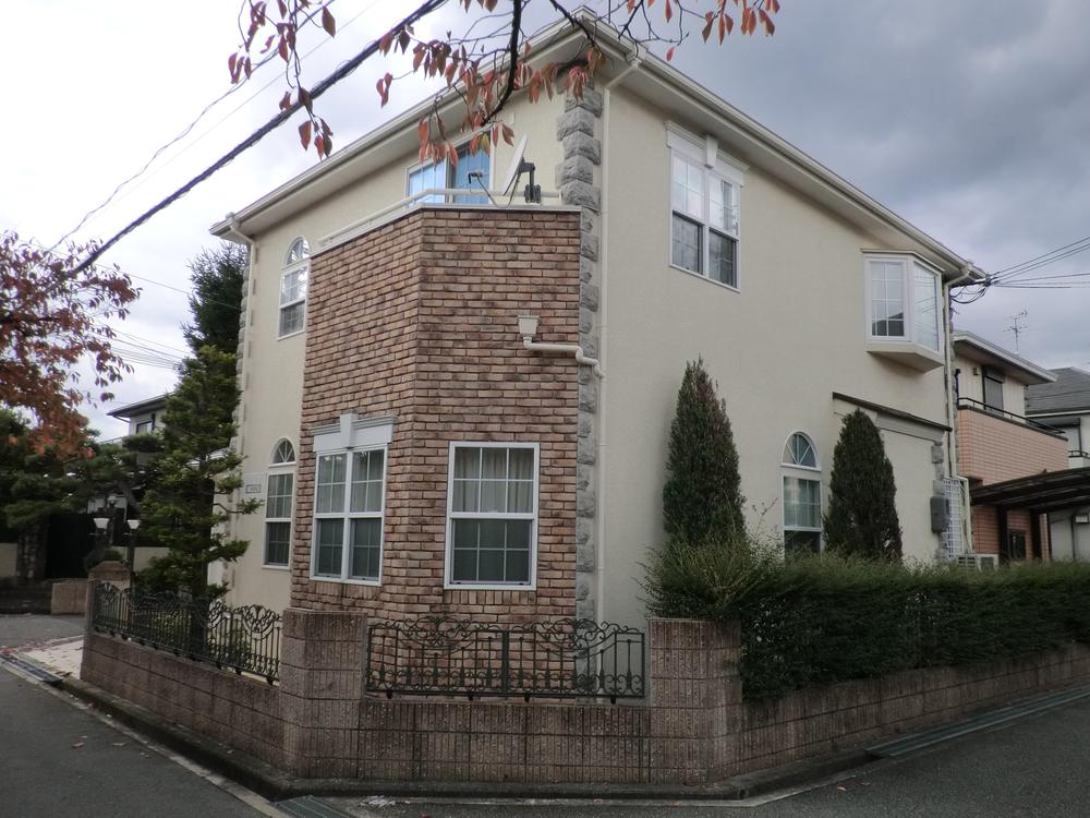 Local appearance photo. Local (11 May 2013) Shooting