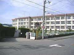 Junior high school. Toyonaka Municipal eleventh 1111m up to one junior high school