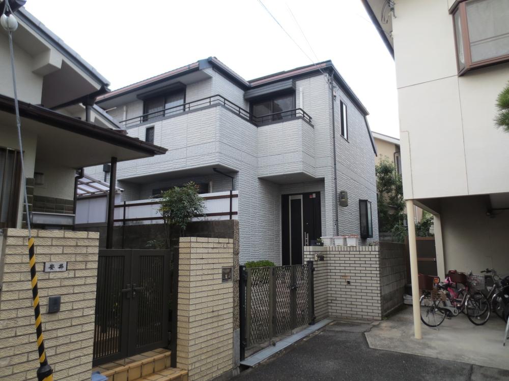 Local appearance photo. local