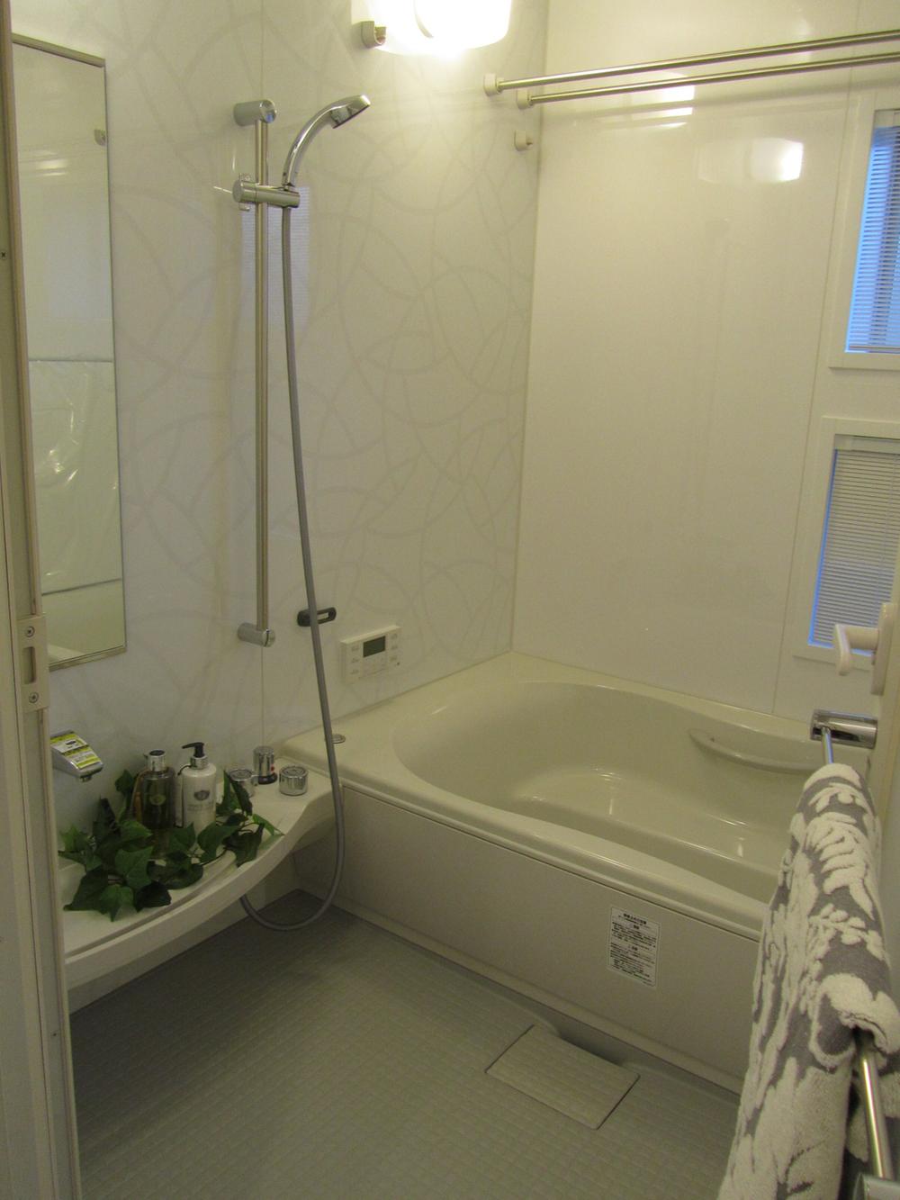 Bathroom.  [2-21 No. land] Clear of bathroom of breadth in the 1620 size, With all houses bathroom heating dryer (September 2012 shooting)