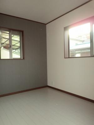 Non-living room. Local (10 May 2013) Shooting