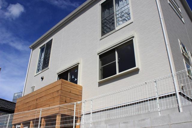 Local appearance photo. In the first floor, You can hang out the laundry.