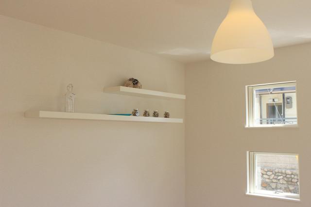 Living. Cabinet comes with! !