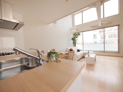 Compartment view + building plan example. Building plan example, Land price 36,950,000 yen, Land area 100.01 sq m , Building price 17.5 million yen, Building area 98.01 sq m   [Our construction cases] By a space to share the kitchen and living room, It has a sense of unity and more families become a specification that guests feel in the living room.