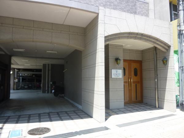 Entrance. Mansion Entrance