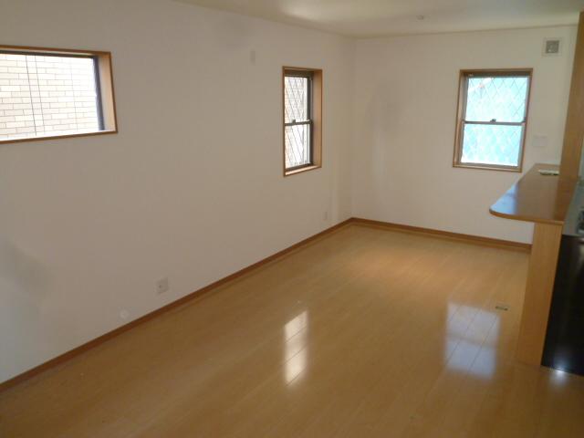 Living. Local (August 2013) Shooting