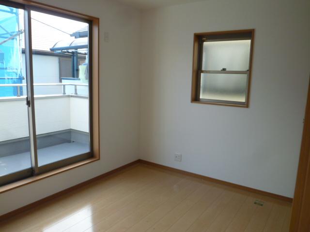 Non-living room. Local (August 2013) Shooting