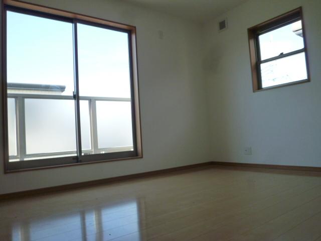 Non-living room. Local (August 2013) Shooting