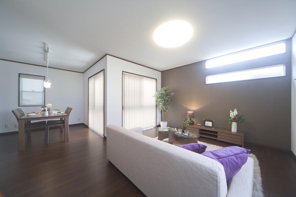 Living. Health to LDK ・ Cleanliness ・ 3 places located a comfortable gas hot water floor heating. It warms the entire room evenly