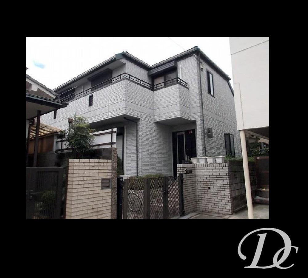 Local appearance photo. December 1996 dating site area more than 40 square meters!