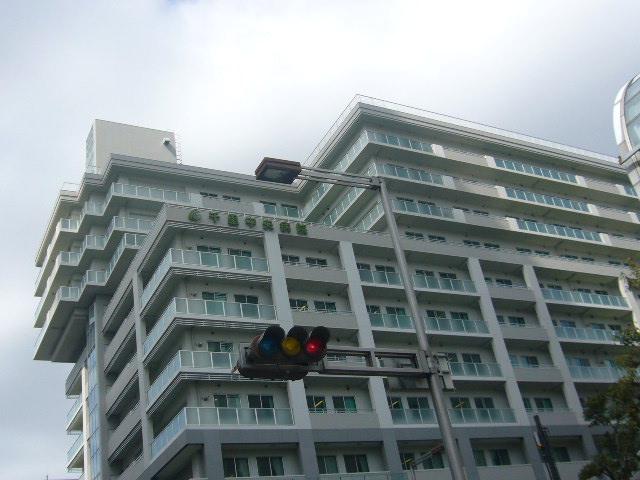 Hospital. Senri 950m to the hospital