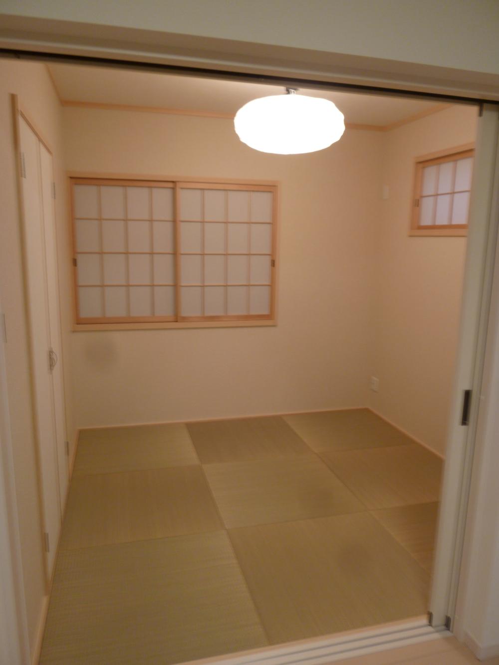 Non-living room. Indoor (10 May 2013) Shooting