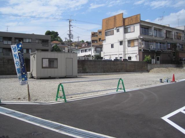 Local photos, including front road. Local (June 2013) Shooting