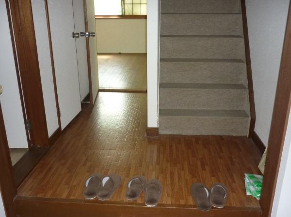 Entrance. Local (12 May 2013) Shooting