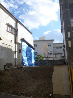 Local appearance photo. Local (November 29, 2013) Shooting Now vacant lot.