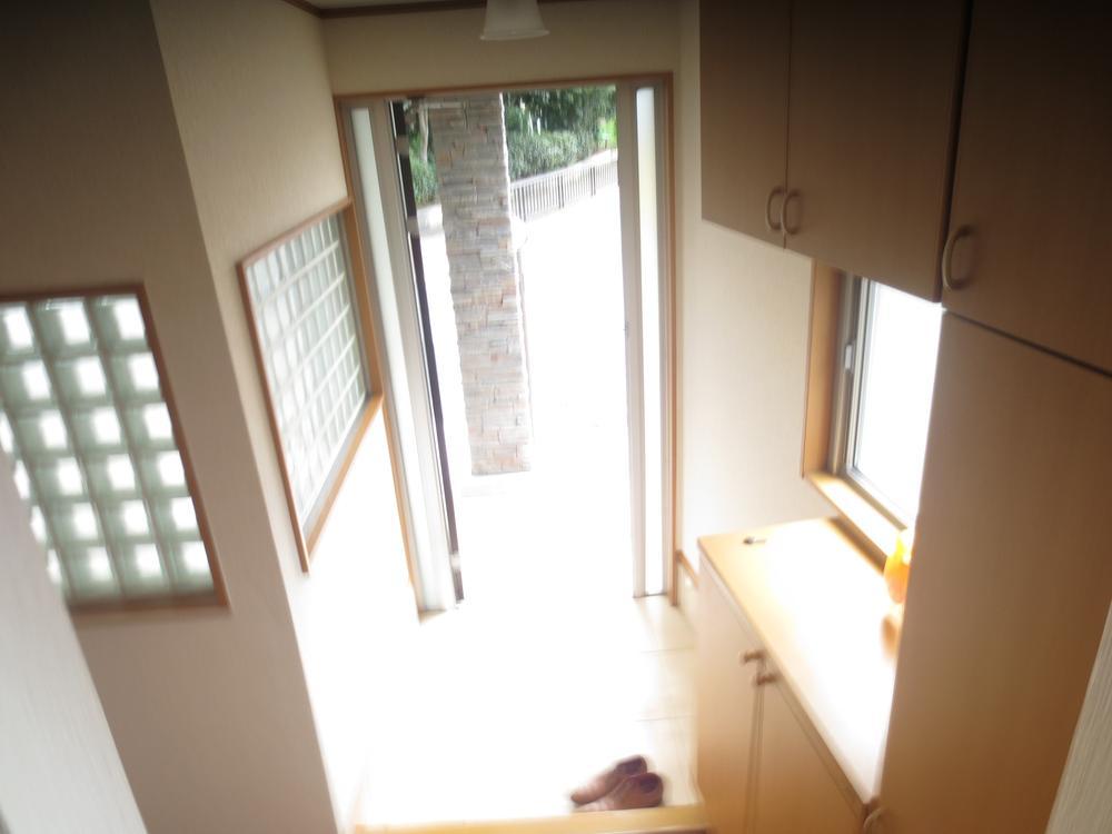 Other local. Room very beautiful 2005 building ・ It can be changed from the renovated property Car space 2 cars 3LDK to 4LDK