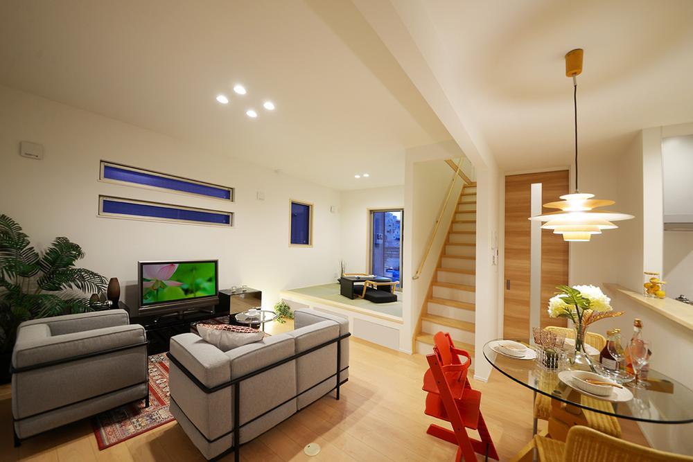 Model house photo. Model house is the public in. Please have a look.