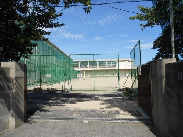 Junior high school. Fifth 350m fifth junior high school until junior high school