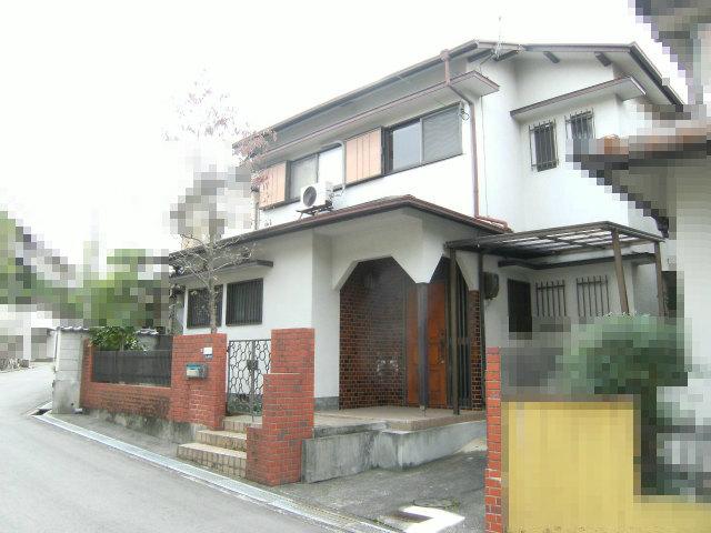 Local appearance photo. Local (11 May 2013) Shooting