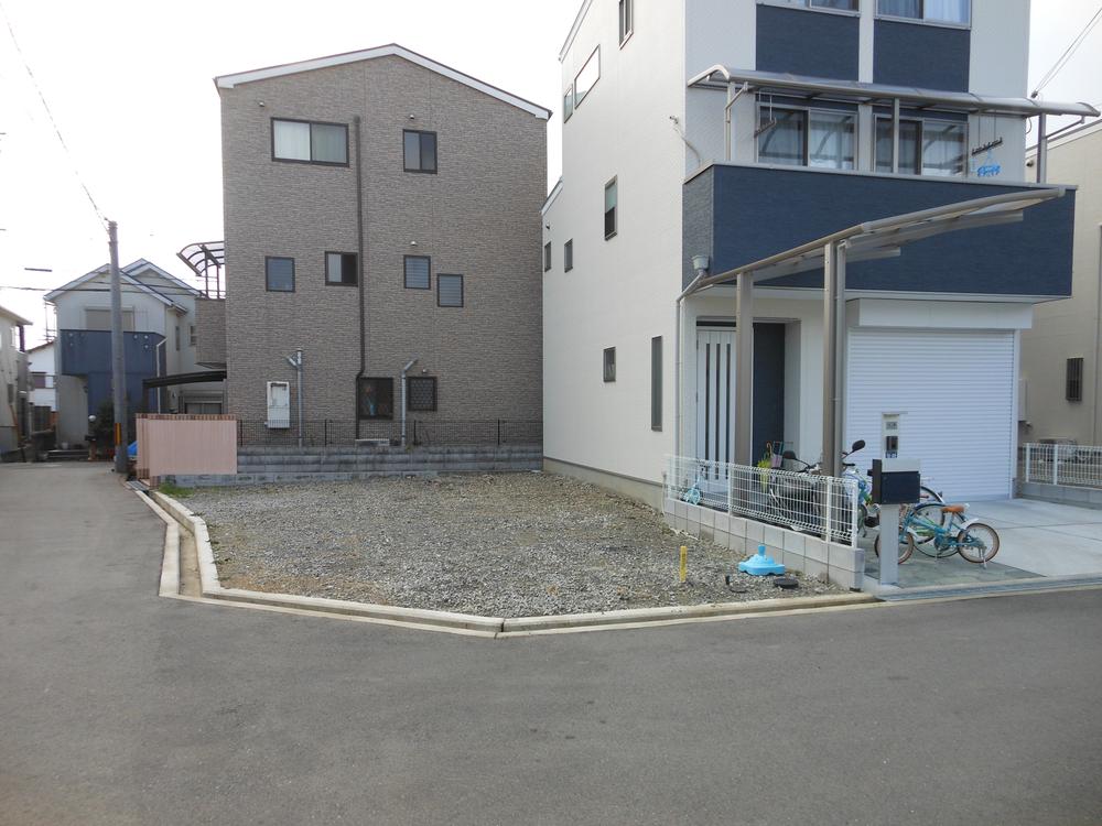 Local appearance photo. (No. 1 point) north ・ Is a corner lot of the east road.