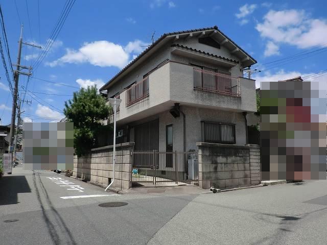 Local appearance photo. Local (08 May 2013) Shooting