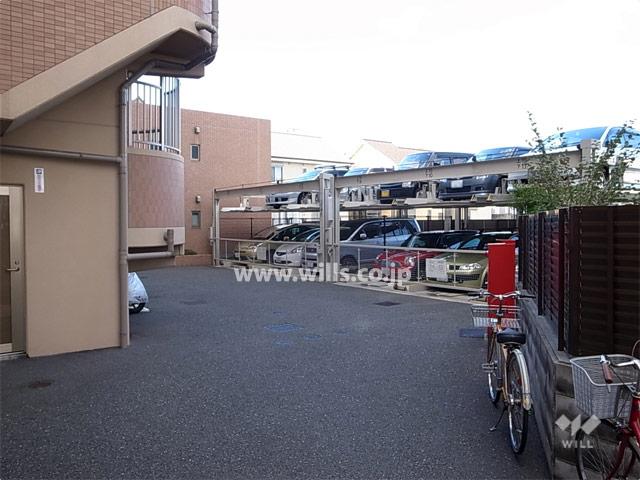 Parking lot. Common areas