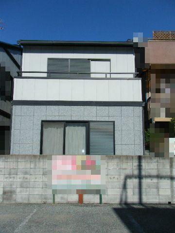 Local appearance photo. Local (12 May 2013) Shooting