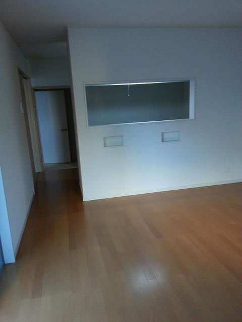 Living. Indoor (12 May 2013) Shooting