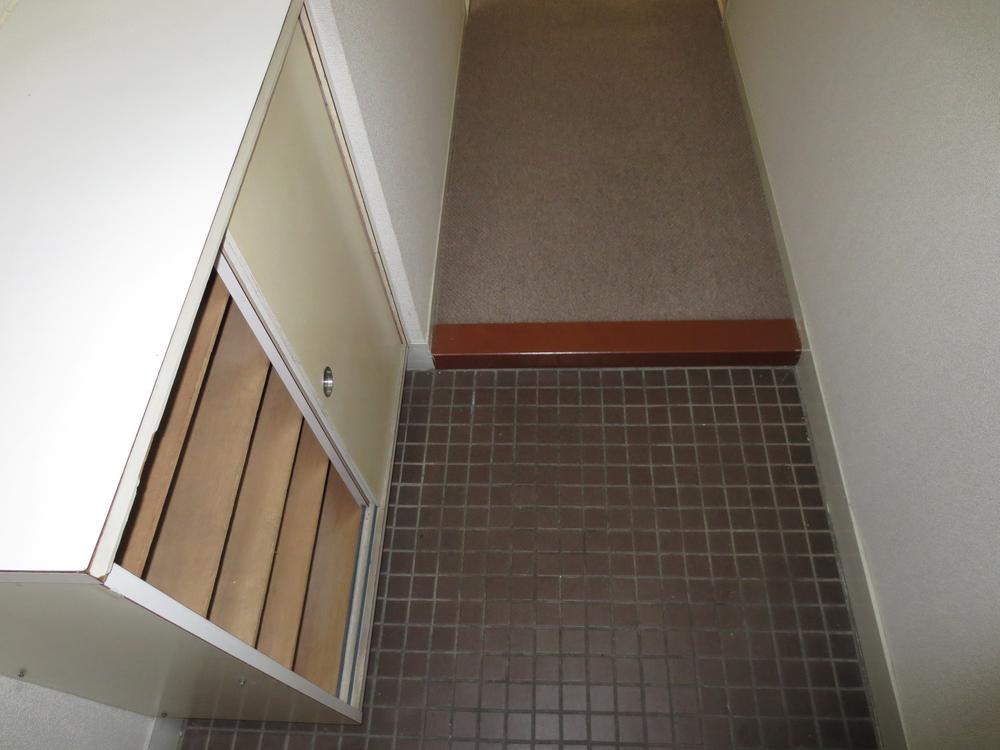 Entrance. Entrance part
