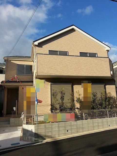 Local appearance photo. Local (12 May 2013) Shooting