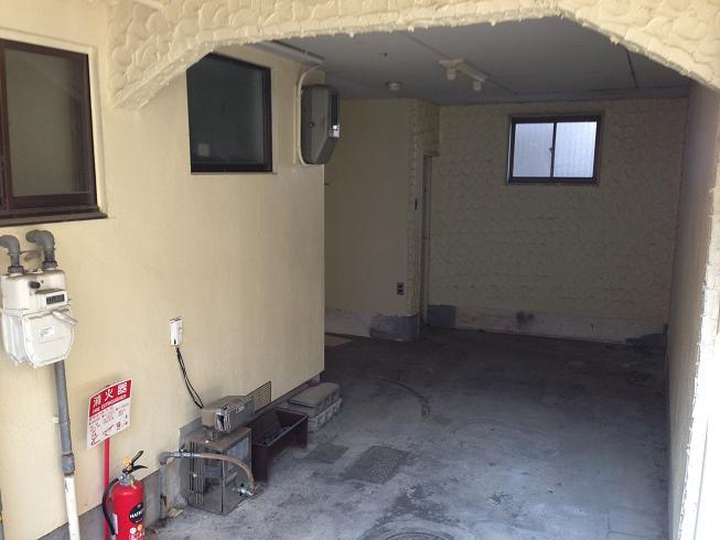 Parking lot. Local (11 May 2013) Shooting With parking digging!