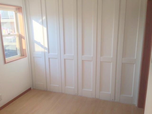 Non-living room. Although this is the room that looks like a seemingly ordinary Western-style.