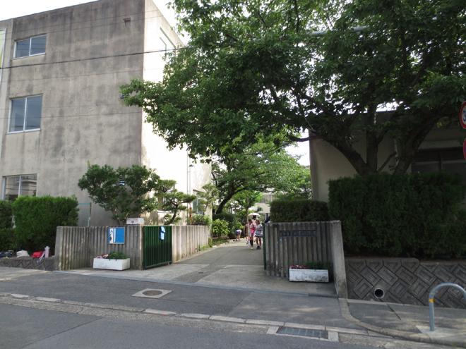 Primary school. Shoji until elementary school 850m