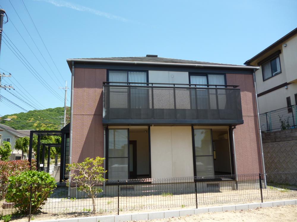 Local appearance photo. Local (11 May 2013) Shooting