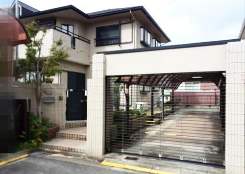 Local appearance photo. Local (10 May 2013) Shooting