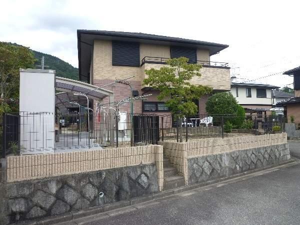 Local appearance photo. Interior also please have a look