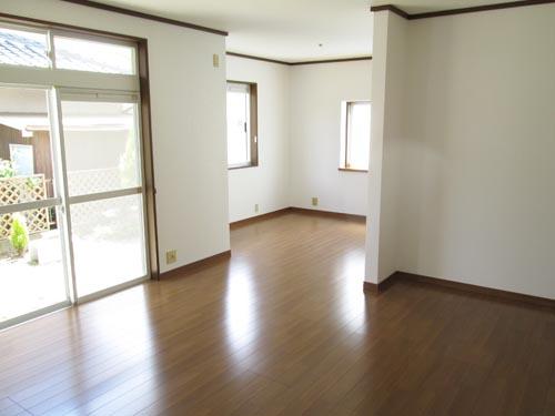 Living. Room (May 2012) shooting