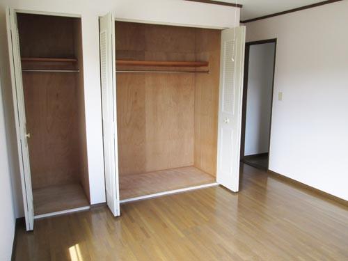 Receipt. Room (May 2012) shooting