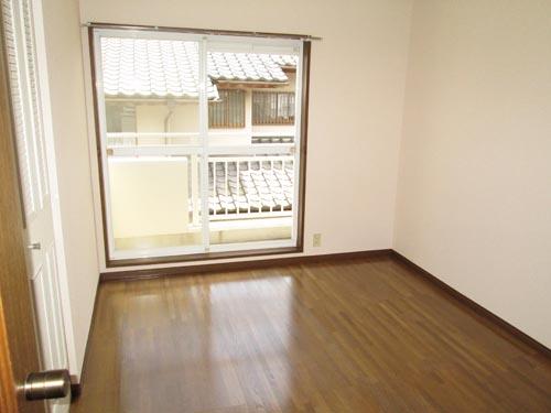 Non-living room. Room (May 2012) shooting