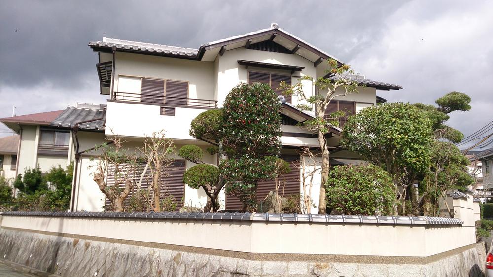 Local appearance photo