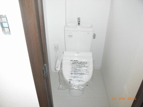 Toilet. Indoor (January 2013) Shooting