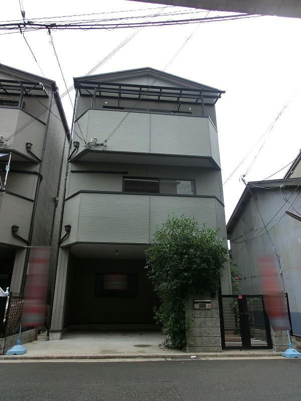 Local appearance photo. January 2002 architecture