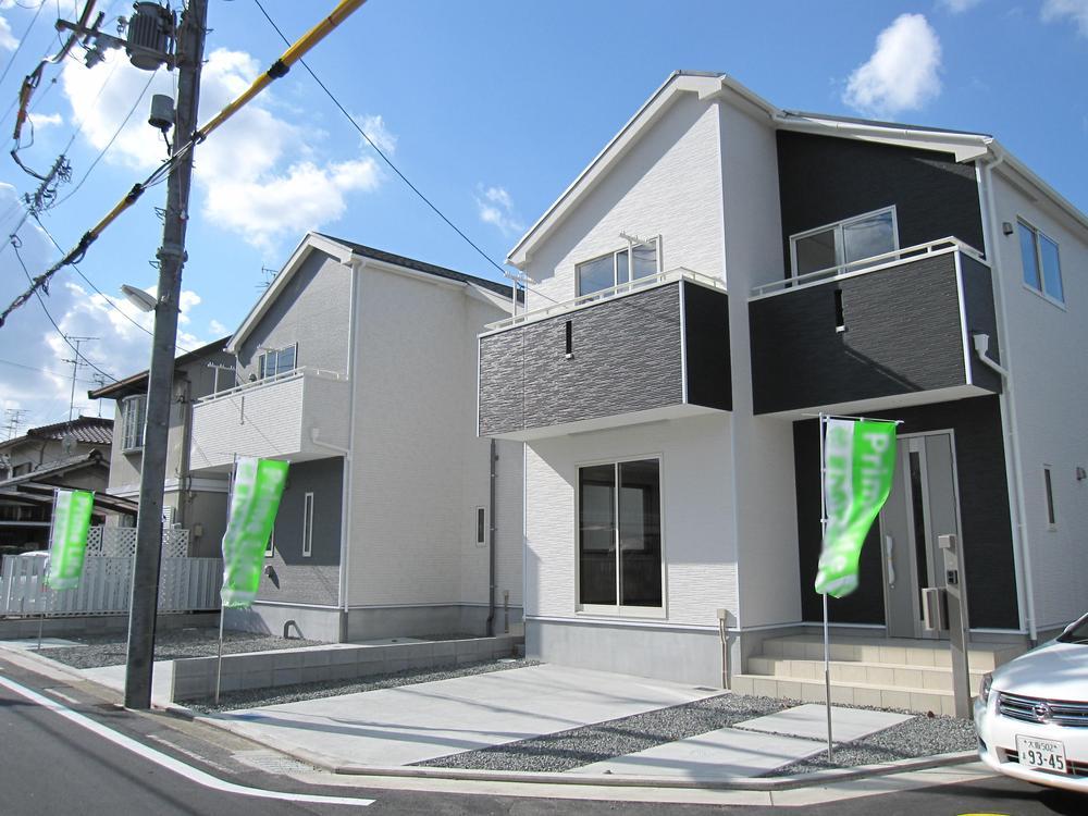 Local appearance photo. Start a new life in a newly built single-family nestled in spacious grounds